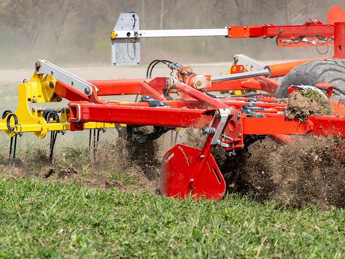 Flachgrubber Plano von Pöttinger