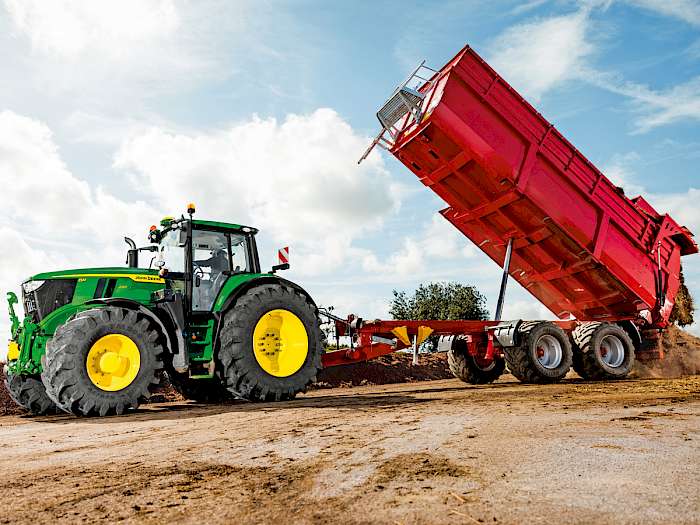 Neuer 6R-Traktor von John Deere