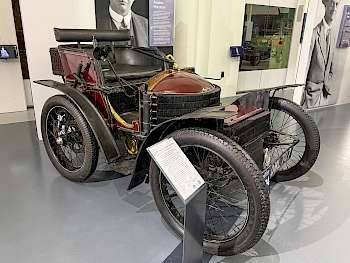 Dieser Oldtimer war ebenfalls im British Motor Museum in Birmingham zu sehen. (Foto: Noordhof)