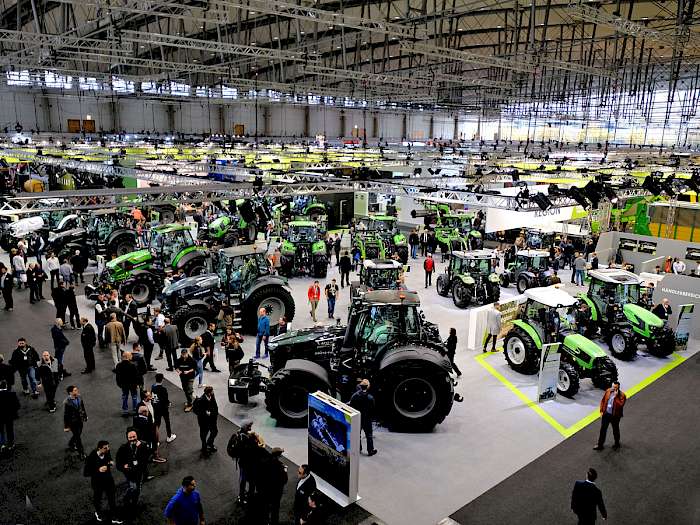 Blick über Agritechnica