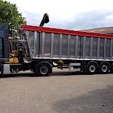 Lkw mit Anhänger