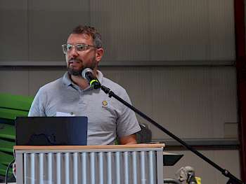 Sebastian Persinski gab einen Überblick über die Themen des vergangenen Jahres. (Foto: Carl)